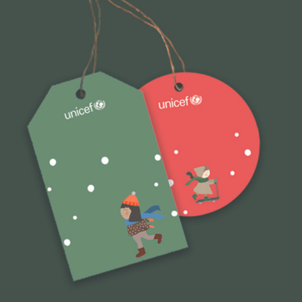 Imagen que muestra dos etiquetas de regalo juegos de invierno