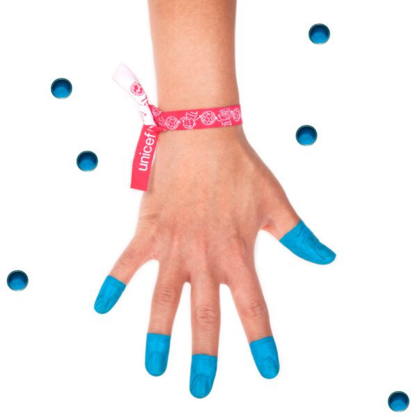 PULSERA TEJIDA "MONIGOTES"