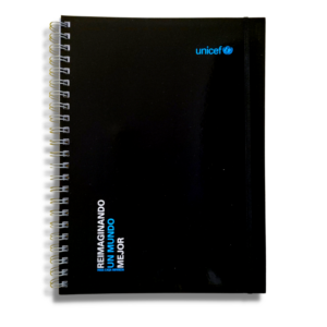 Imagen portada del cuaderno A4 de color negro